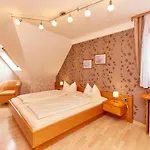 Hotel-restaurant Ehses 호텔 3*