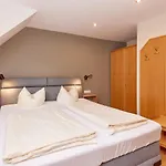 Hotel-restaurant Ehses 호텔